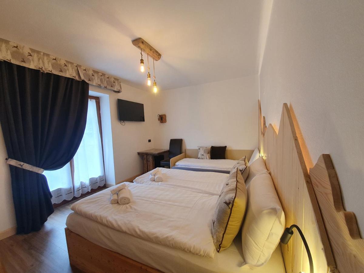 Hotel Pezzotti Pellizzano Luaran gambar